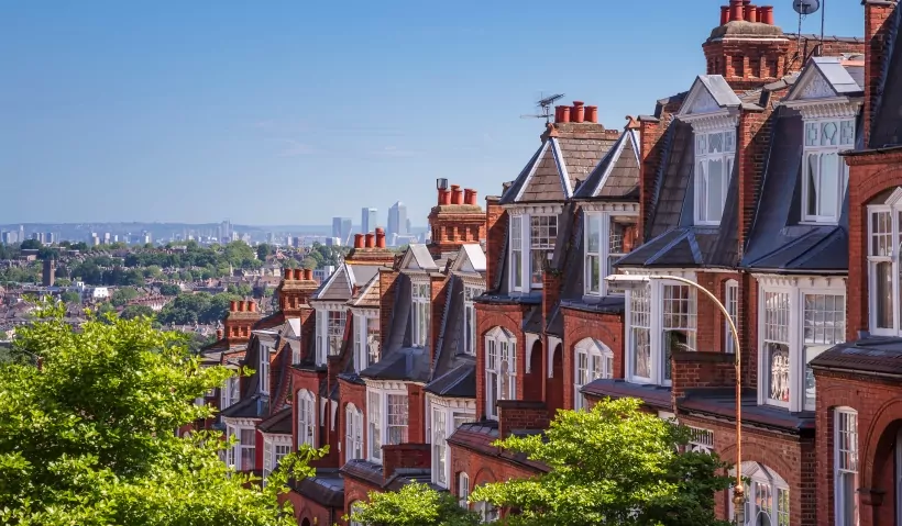 Real Estate Appraiser in the UK: Complete Guide to Property Valuations, Costs, and Benefits